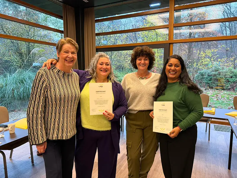 Coachend adviseren Melanie, Aartie en de coaches.